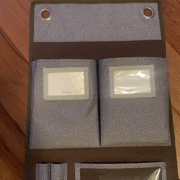 Thirty-One Hanging Organizer. - Picture 2 of 3